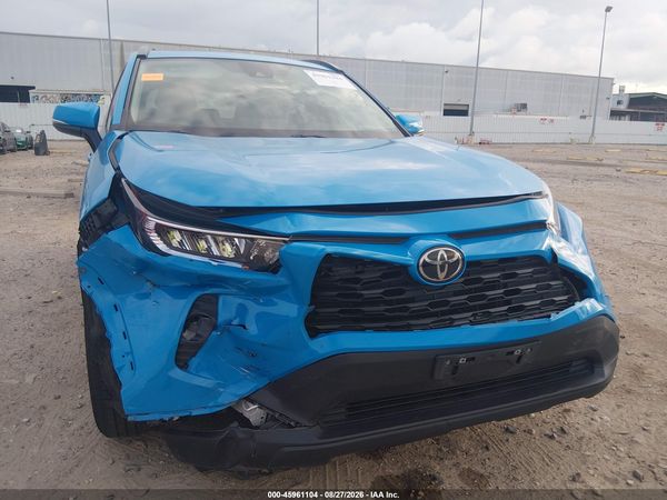 2021 TOYOTA RAV4 XLE — I6