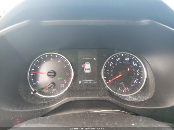 2021 TOYOTA RAV4 XLE — I7