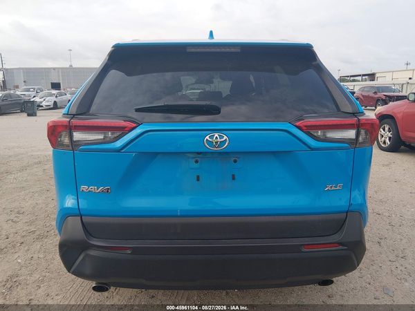 2021 TOYOTA RAV4 XLE — I119