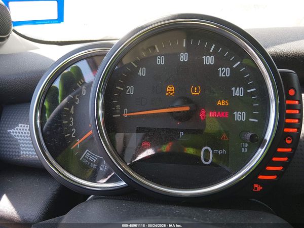 2015 MINI HARDTOP COOPER — I7