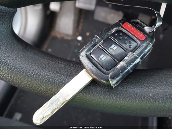 2014 HONDA CR-V LX — I11