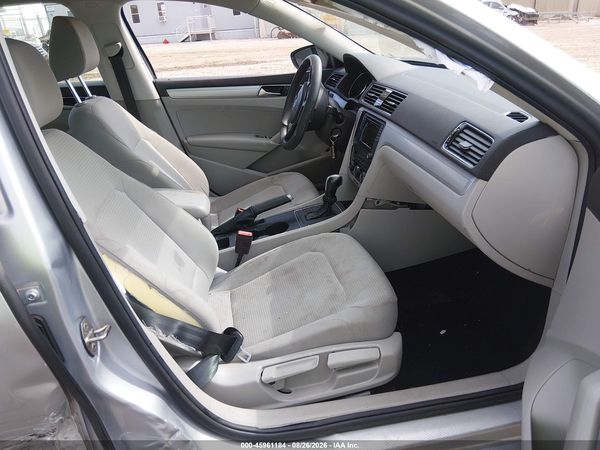 2018 VOLKSWAGEN PASSAT 2.0T R-LINE/2.0T S — I5