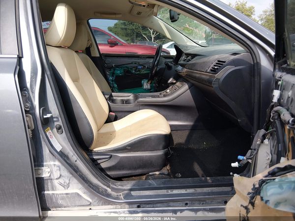 2016 LEXUS CT 200H — I5