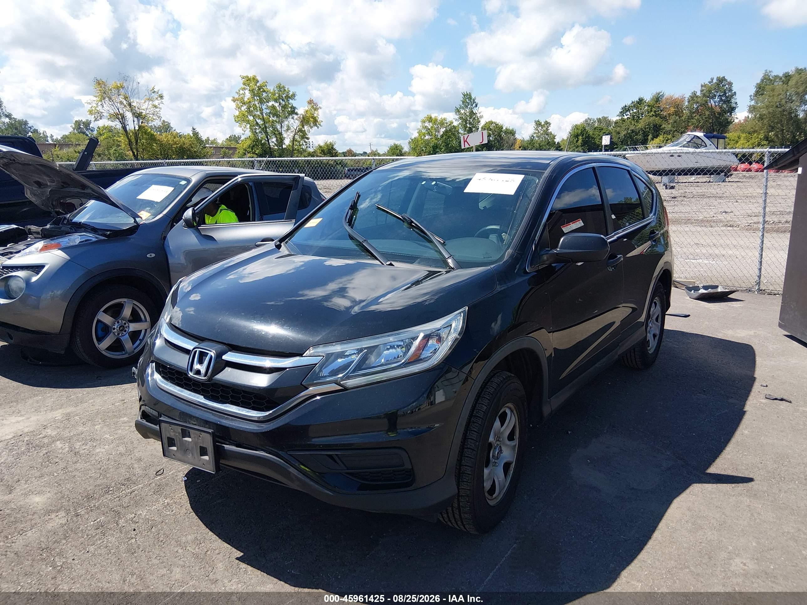 2016 HONDA CR-V LX — I2