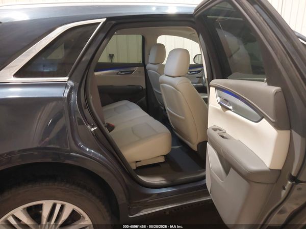 2019 CADILLAC XT5 PREMIUM LUXURY — I8