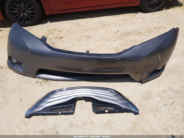 2015 TOYOTA SIENNA XLE 8 PASSENGER