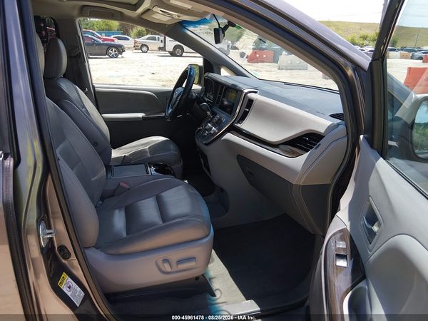 2015 TOYOTA SIENNA XLE 8 PASSENGER