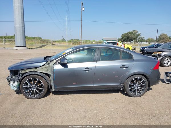 2018 VOLVO S60 T5 DYNAMIC — I117