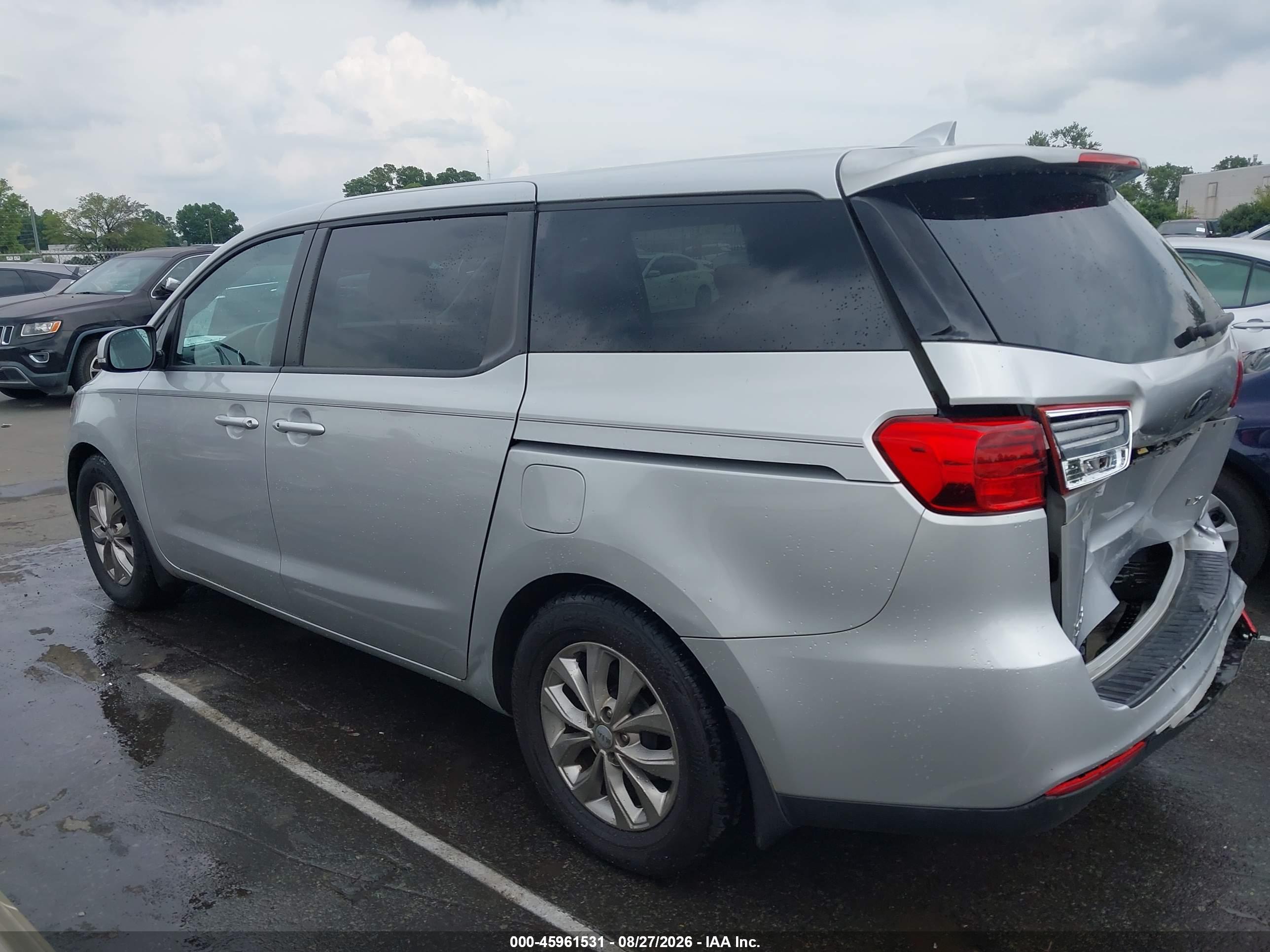 2019 KIA SEDONA LX