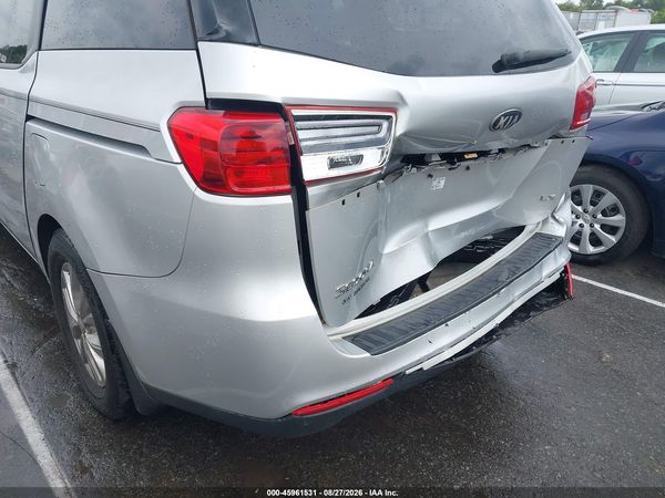 2019 KIA SEDONA LX