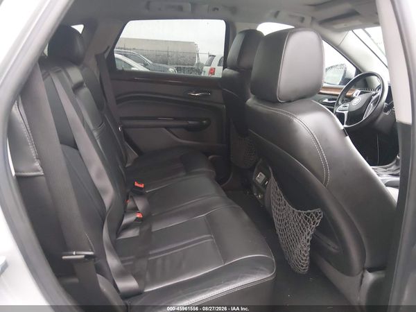 2016 CADILLAC SRX LUXURY COLLECTION — I8