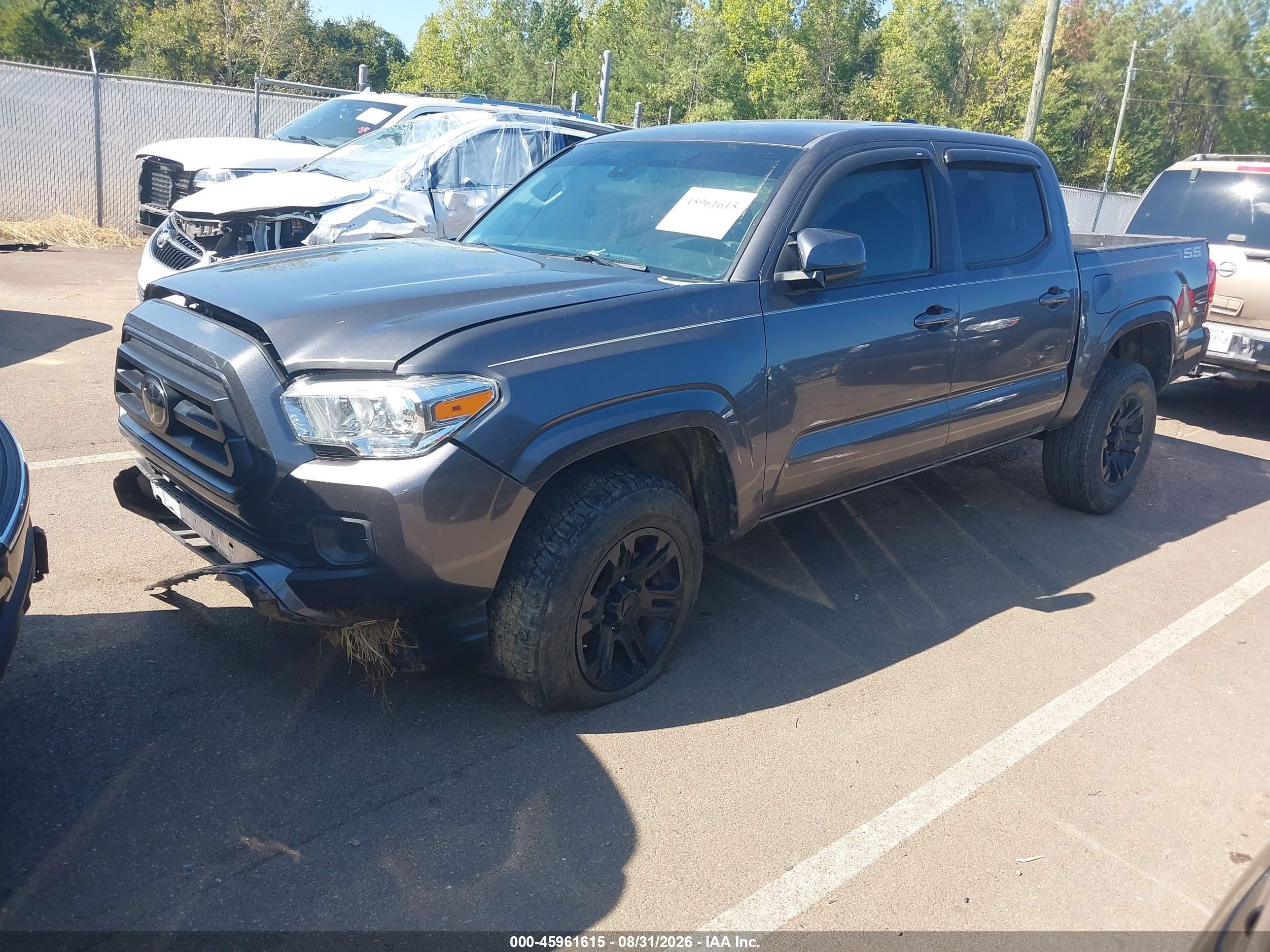 2022 TOYOTA TACOMA SR — I2