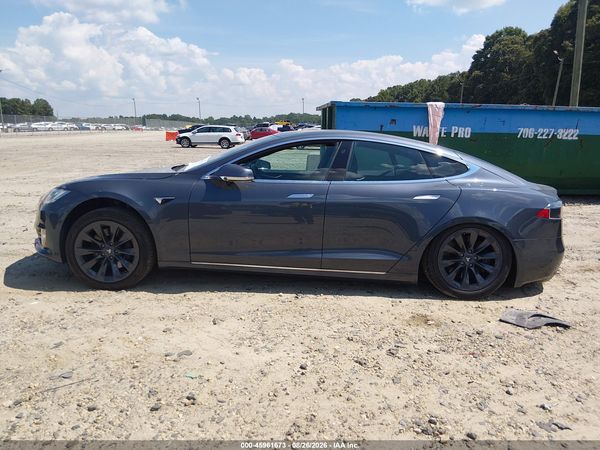 2020 TESLA MODEL S — I117