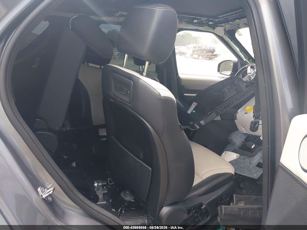 2021 LAND ROVER DISCOVERY P300 S R-DYNAMIC — I8