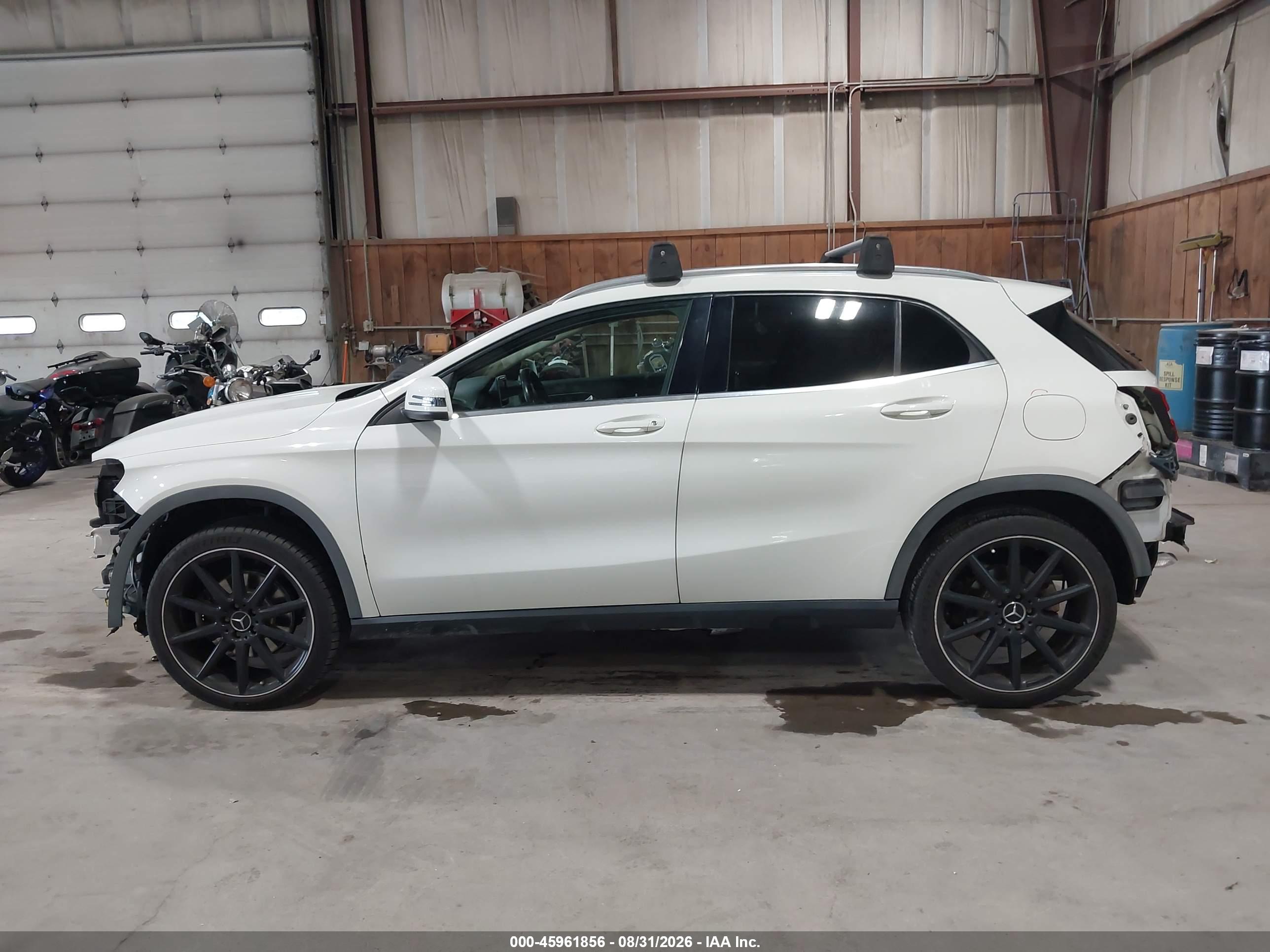 2015 MERCEDES-BENZ GLA 250 4MATIC