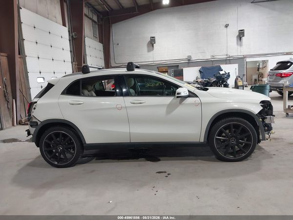 2015 MERCEDES-BENZ GLA 250 4MATIC