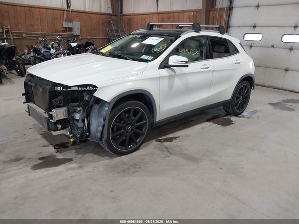 2015 MERCEDES-BENZ GLA 250 4MATIC