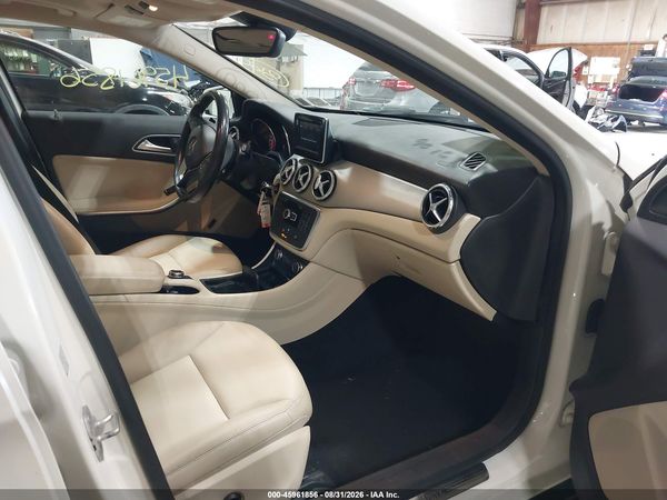 2015 MERCEDES-BENZ GLA 250 4MATIC