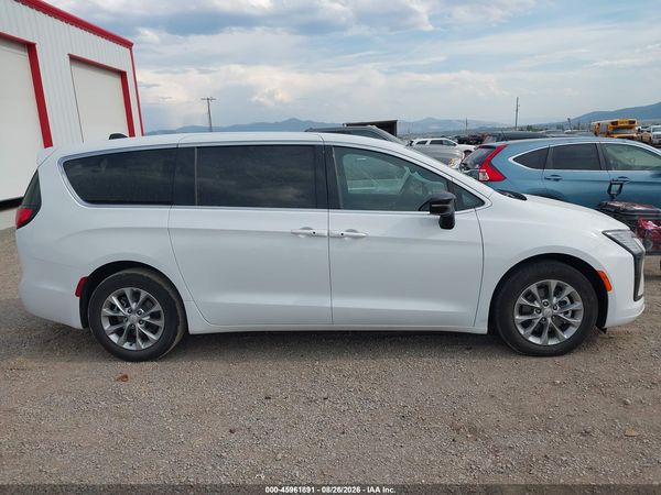2027 CHRYSLER PACIFICA LIMITED