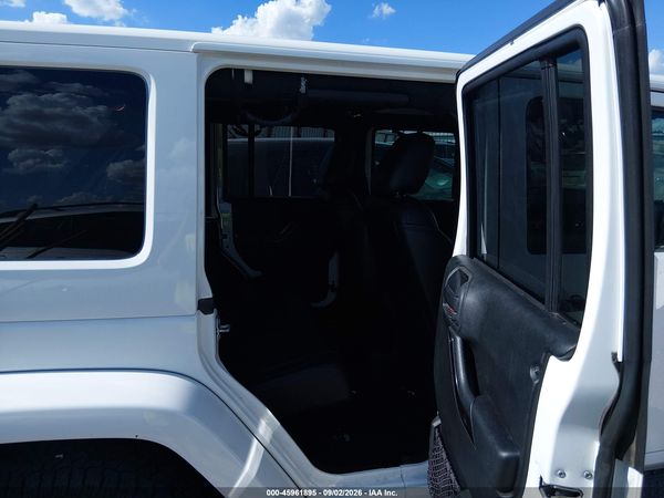 2017 JEEP WRANGLER UNLIMITED SMOKY MOUNTAIN 4X4 — I8