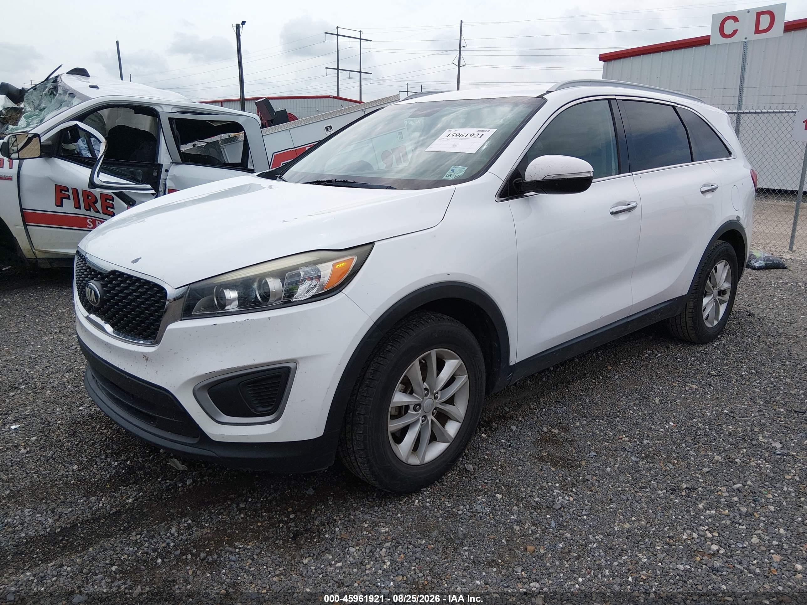 2016 KIA SORENTO 2.4L LX — I2
