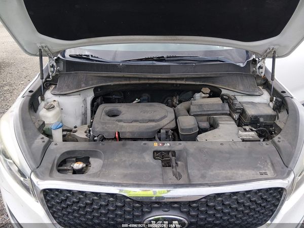 2016 KIA SORENTO 2.4L LX — I10