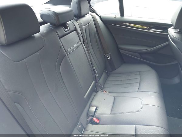 2021 BMW 530E — I8