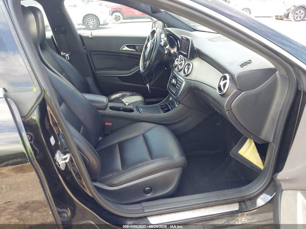 2014 MERCEDES-BENZ CLA 250 4MATIC