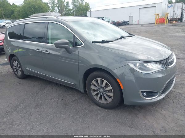 2020 CHRYSLER PACIFICA TOURING L PLUS — I1