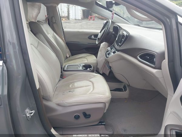 2020 CHRYSLER PACIFICA TOURING L PLUS — I5