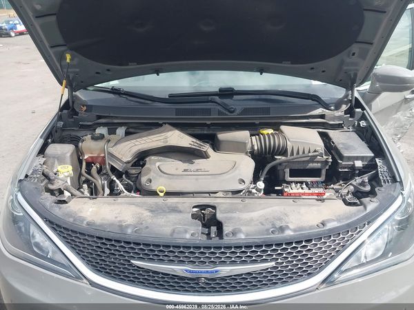 2020 CHRYSLER PACIFICA TOURING L PLUS — I10