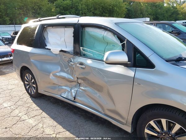 2020 TOYOTA SIENNA XLE — I6
