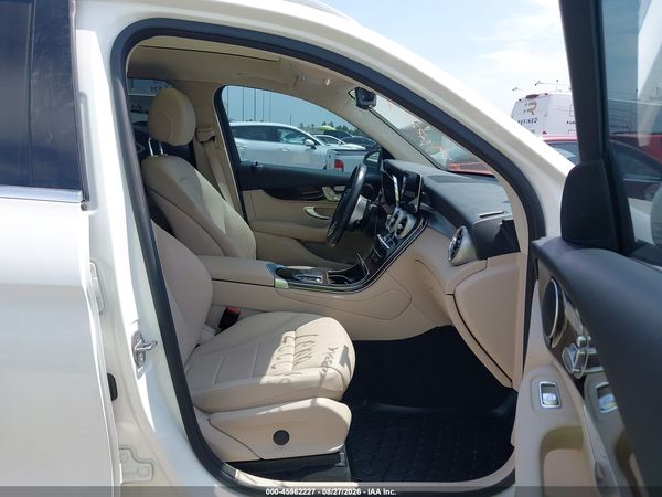 2021 MERCEDES-BENZ GLC 300 SUV — I5