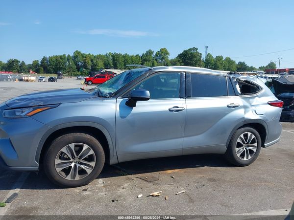 2020 TOYOTA HIGHLANDER XLE