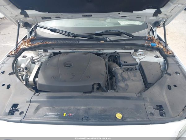 2018 VOLVO S90 T5 MOMENTUM