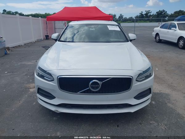 2018 VOLVO S90 T5 MOMENTUM