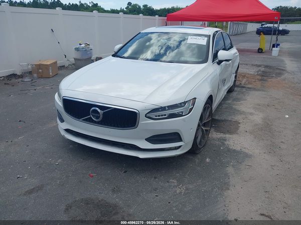 2018 VOLVO S90 T5 MOMENTUM