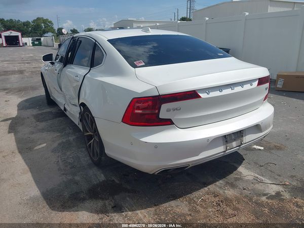 2018 VOLVO S90 T5 MOMENTUM