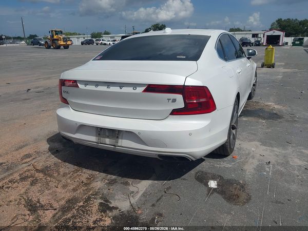 2018 VOLVO S90 T5 MOMENTUM