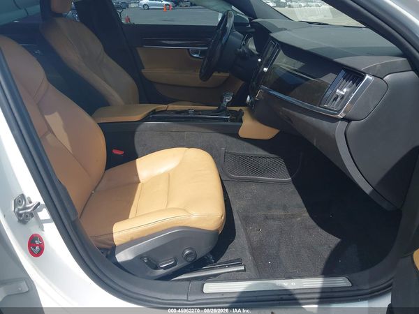 2018 VOLVO S90 T5 MOMENTUM