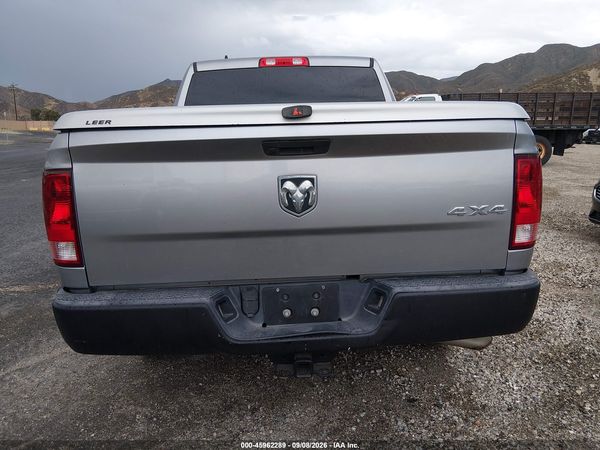 2020 RAM 1500 CLASSIC TRADESMAN  4X4 5'7 BOX
