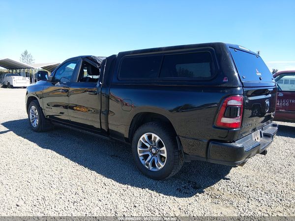 2019 RAM 1500 SPORT