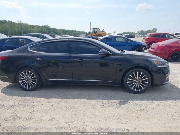 2018 KIA CADENZA PREMIUM — I116