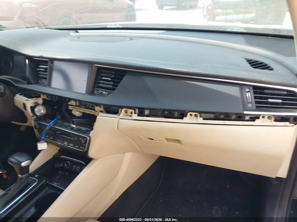2018 KIA CADENZA PREMIUM — I152