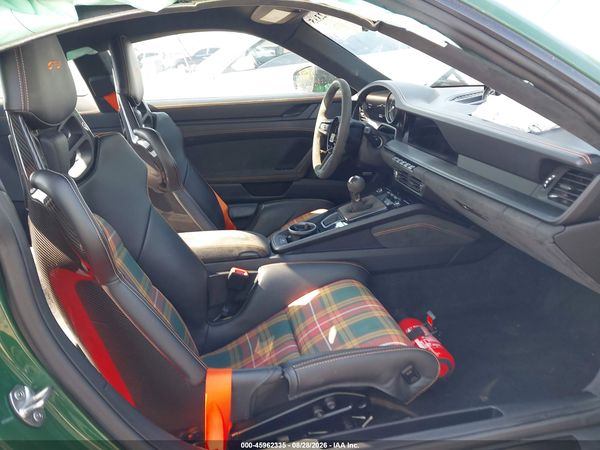 2022 PORSCHE 911 — I5