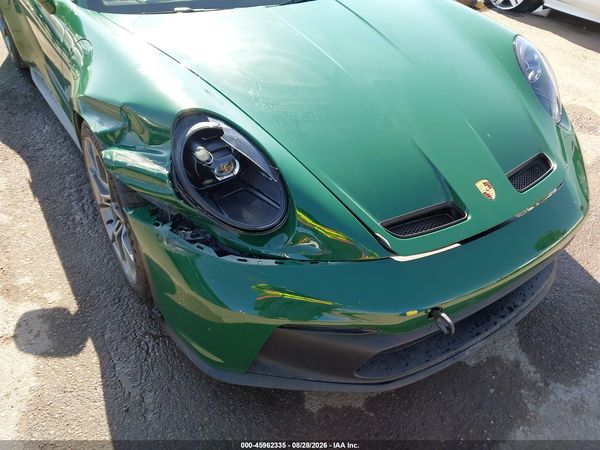 2022 PORSCHE 911 — I6