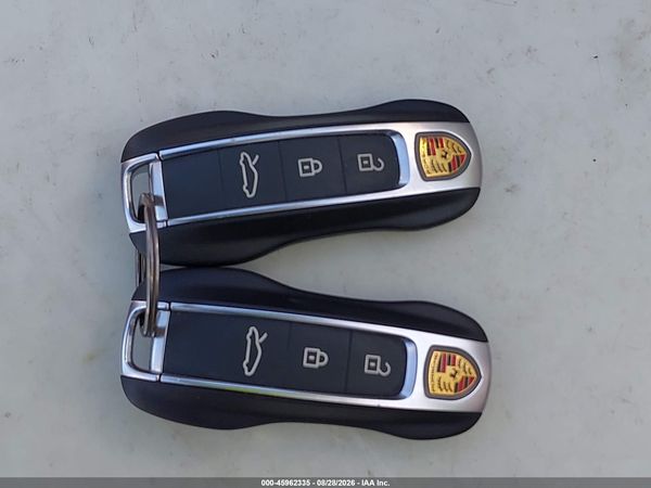 2022 PORSCHE 911 — I11