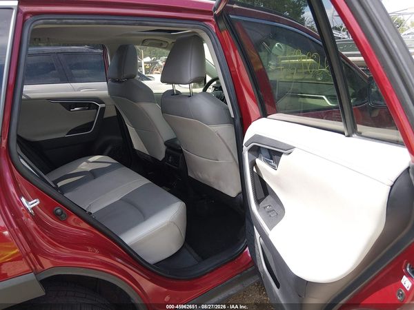 2019 TOYOTA RAV4 LIMITED — I8