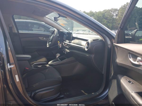 2021 KIA FORTE LXS — I5
