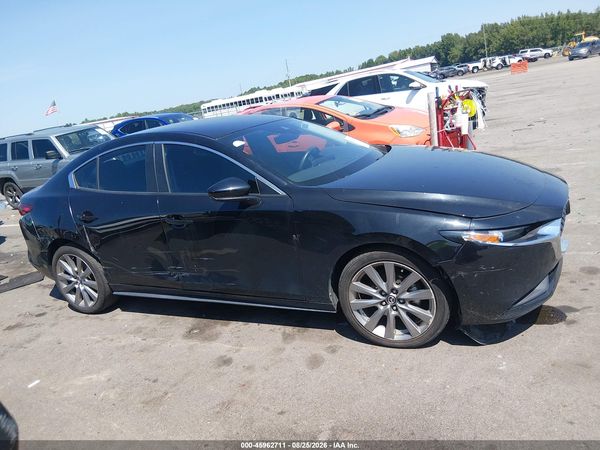 2022 MAZDA MAZDA3 SELECT